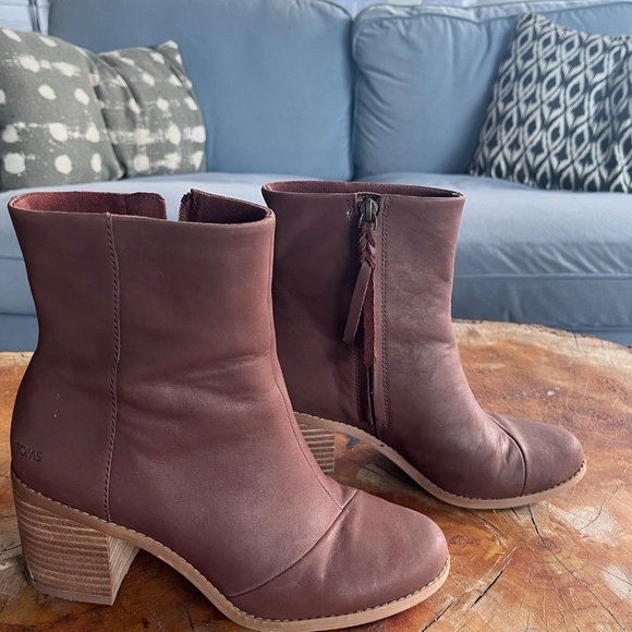 Toms chocolate brown boots - Picture 3 of 3